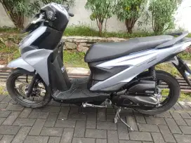 Honda Beat Deluxe 2024 Silver Mulus Orian Bandung