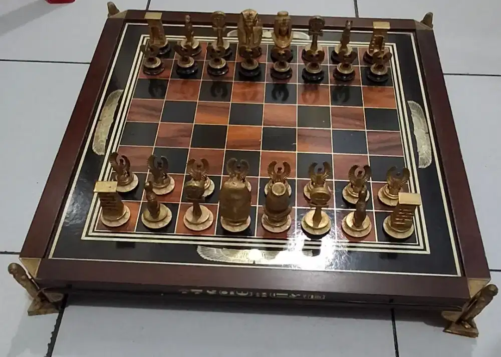 Catur The Franklin Mint, Chess Set / Chess Board with Pieces