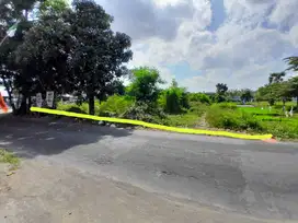 Tanah Bagus tepi jl. Kabupaten dalam ringroad dekat STPN,SKE,Malioboro