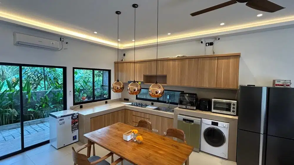 Tropical Home in Tabanan: Freehold/Leasehold Option with Sunset Views!