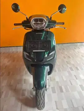 HONDA STYLO ROYAL GREEN ABS THN 2025
