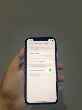 IPHONE 11 128 gb ibox masih garansi