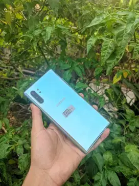 Samsung note 10+ 12/256gb ex sein resmi mulus banget jual cepat