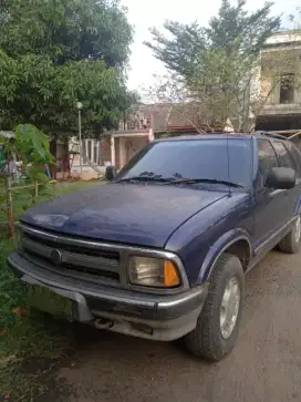 OPEL BLAZER  BIRU BLADUS