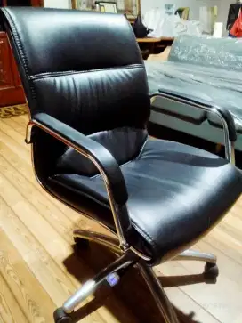 Kursi Kantor Council Managerial Chair Low Back