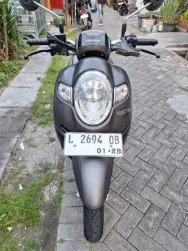 Scoopy pemakian 2018 kondisi sgt bagus siap pakai samsat manyar