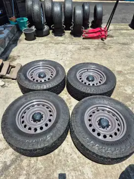 Velg kaleng oem hilux R17 pcd 6×139.7 lebar 7 plus ban 90%.4pcs