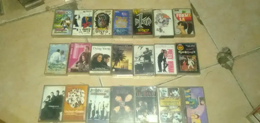 Slhkn lh slh 1 paket isi 7 kaset pita lagu2 lawas kond bgs mgkn perlu