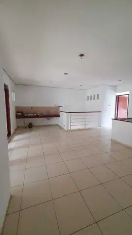 (FAST SALE) RUMAH RESORT DAGO PAKAR, BANDUNG, 2 LANTAI, BARU RENOV