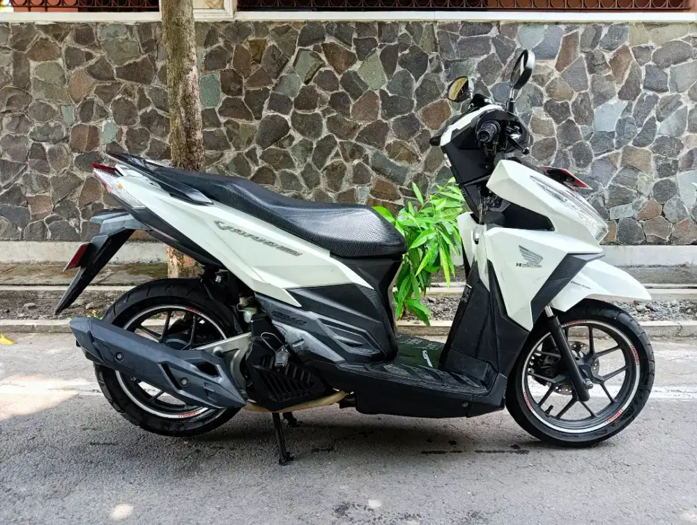Vario Putih 150 2018