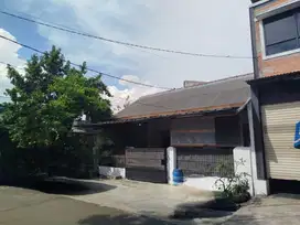 Dijual  Rumah dalam Komplek dekat Stasiun Jurang Mangu, Ciputat