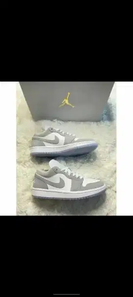 Sepatu Air Jordan Low Size 39 Pria Wanita