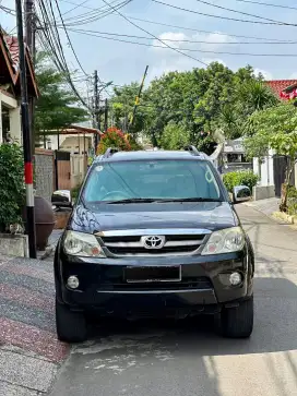 Fortuner g lux 2006