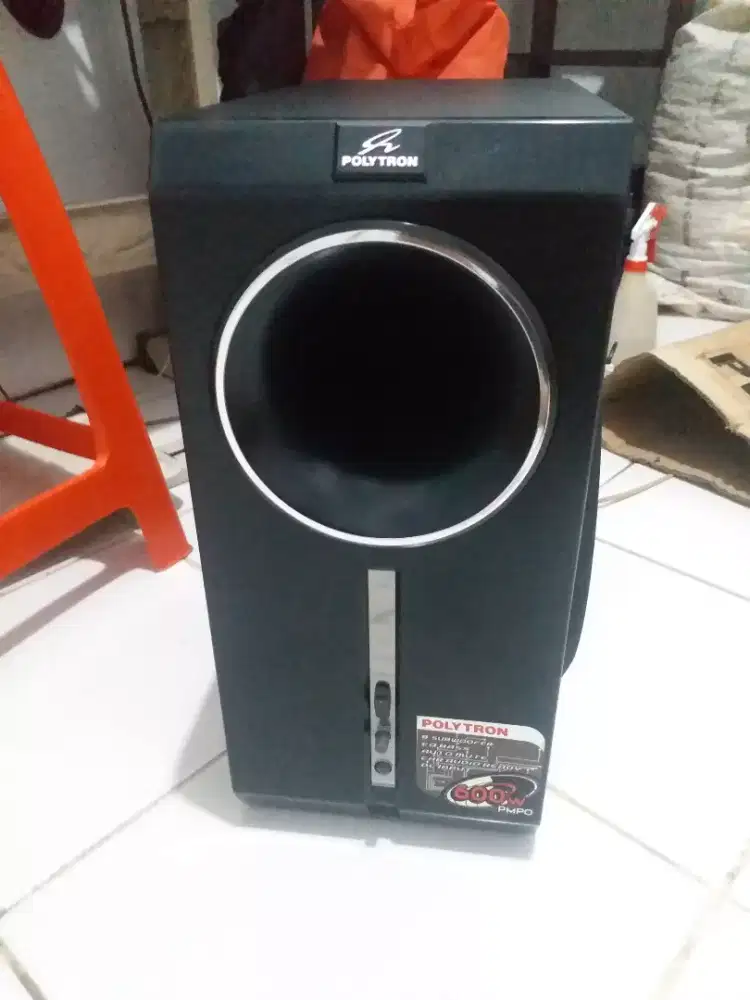 Subwofer polytron aktif