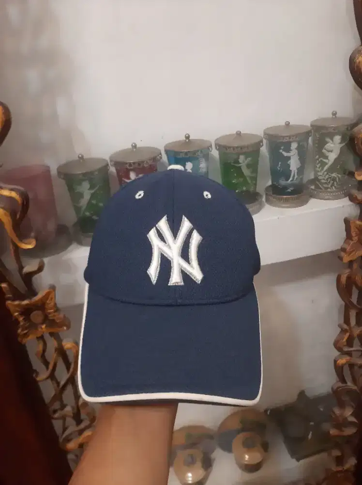 Topi NY big logo