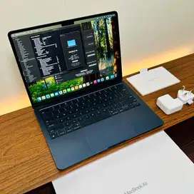MacBook Air 13 inch M2 Fullset Garansi Apple 2026 likenew cc kecil