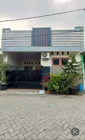 Rumah Hadap timur dengan suasana nyaman dan asri