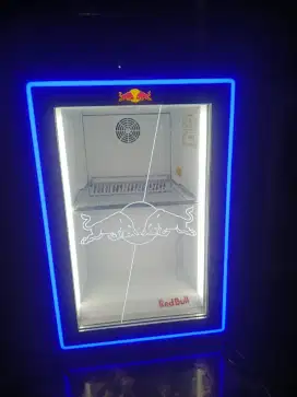 Showcase kulkas red bull bisa vidio