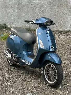 Vespa Sprint I-get 150cc Limited Edition