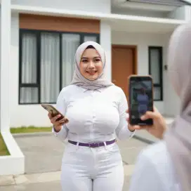 DIBUTUHKAN HOST WANITA UNTUK VIDEO REVIEW PROPERTI ( RUMAH/RUKO)