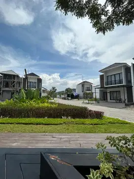 PANDANARAN AVENUE 2 LANTAI
