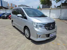 DP MURAH Nissan Serena 2.0 Highway Star Panoramic Bensin-AT 2017 CBZEB