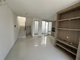 Sewa Kontrakan Rumah di Grand Pakuwon Harga Murah Dekat Citraland