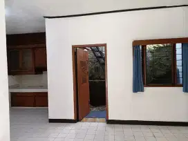 DISEWAKAN RUMAH TAMAN KOPO INDAH MURAH BANGET SIAP HUNI