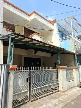 Rumah 2 Lantai Pondok Kelapa