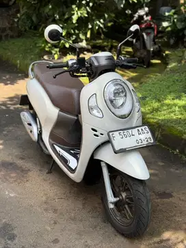 Honda Scoopy Prestige Thn 2024 F Kota Putih Mulus