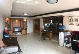 Dijual Apartemen  WGP 3 BR Furnish Lantai Sedang View Taman & Jalan