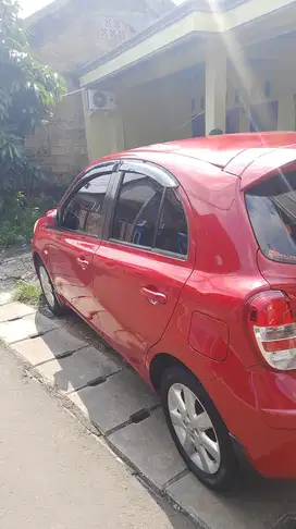Nissan March 2013 Bensin