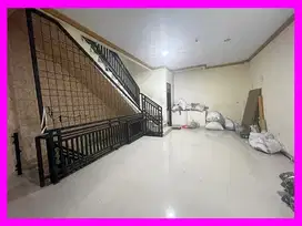 Dhyana Rumah uk 6x21m di komplek taman harapan indah jelambar