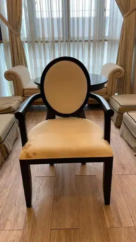 Arbor and Troy Kursi classic armchair
