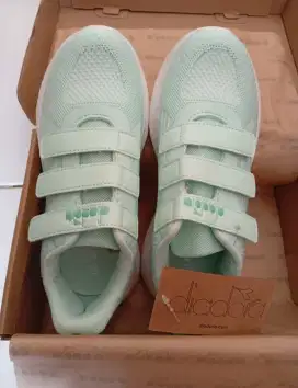Sepatu Anak Perempuan Diadora Nolito Jr Girls Biru Muda Tosca