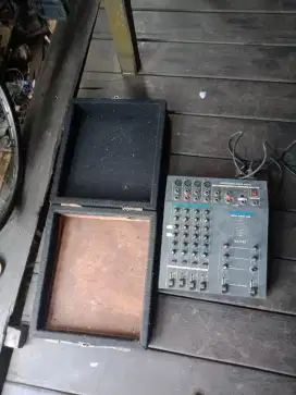 Spker toa  dan mixser