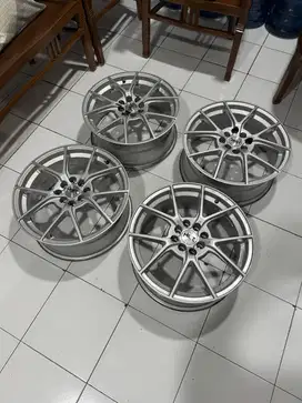 Velg HSR Wurzburg Ring 17 R17 PCD 4x100 4x114 Lebar 7.5 ET 40 Silver
