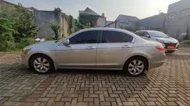 Honda Accord CP2 2.4 VTI-L AT 2010 Bensin
