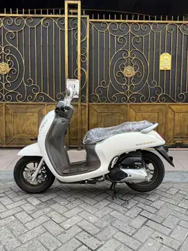 KM 200‼️ HONDA SCOOPY PRESTIGE KEYLESS PUTIH TH 2024