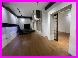 Dhyana Disewakan rumah uk 8x22m di jelambar