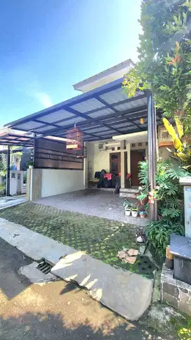 RUMAH HOMIE TERAWAT DI PERMATA BINTARO SEKTOR 9 ADORA ORIANA TRULEK