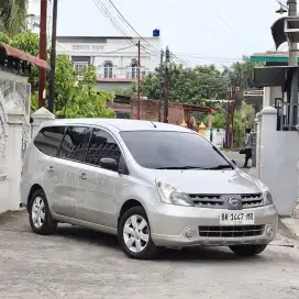 Nissan Grand Livina 1.5 XV Automatic 2008 (Istimewa)