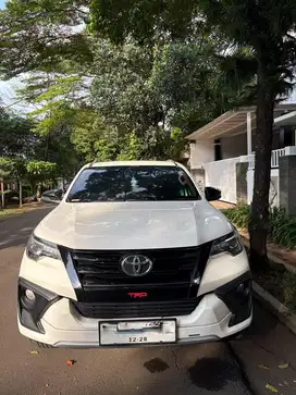 TOYOTA FORTUNER VRZ TRZ 2018 “ISTIMEWA”