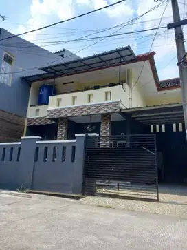 Rumah 2 Lantai Perumahan Jatimakmur Pondok Gede Bekasi