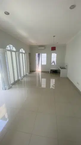 DIJUAL HARGA BAGUS ALICANTE GADING SERPONG 3 KAMAR SIAP MASUK