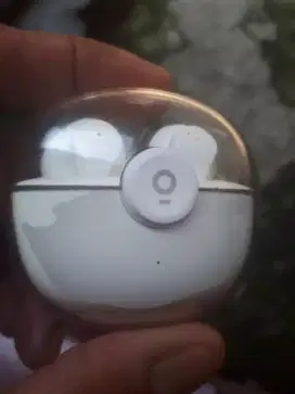 Mahar headset ori type olike t202 ori batre awet.