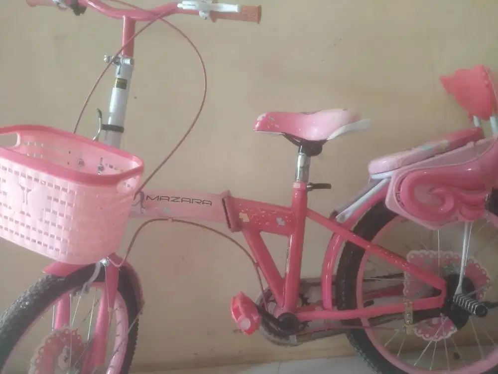 Sepeda lipat Amara UK 18