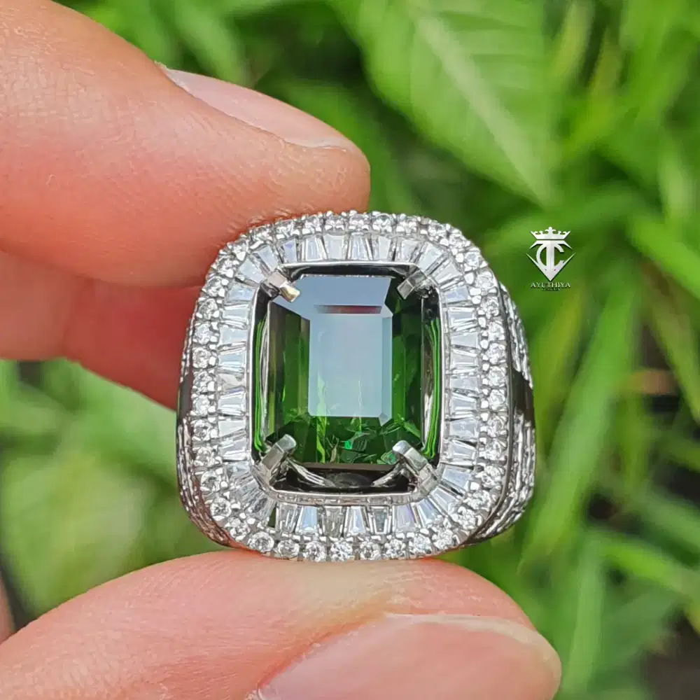 Batu Permata Natural HQ Forest Green Tourmaline 7.26 Ct GRI Lab Memo