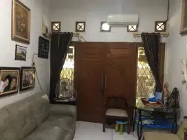 Jual Cepat Rumah 2 Lt Harga BUTUH,Rawamangun(Jln ikan2)Jakarta Timur