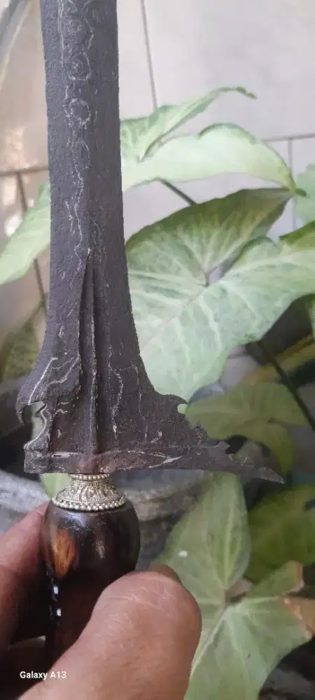 Keris ainom selewah